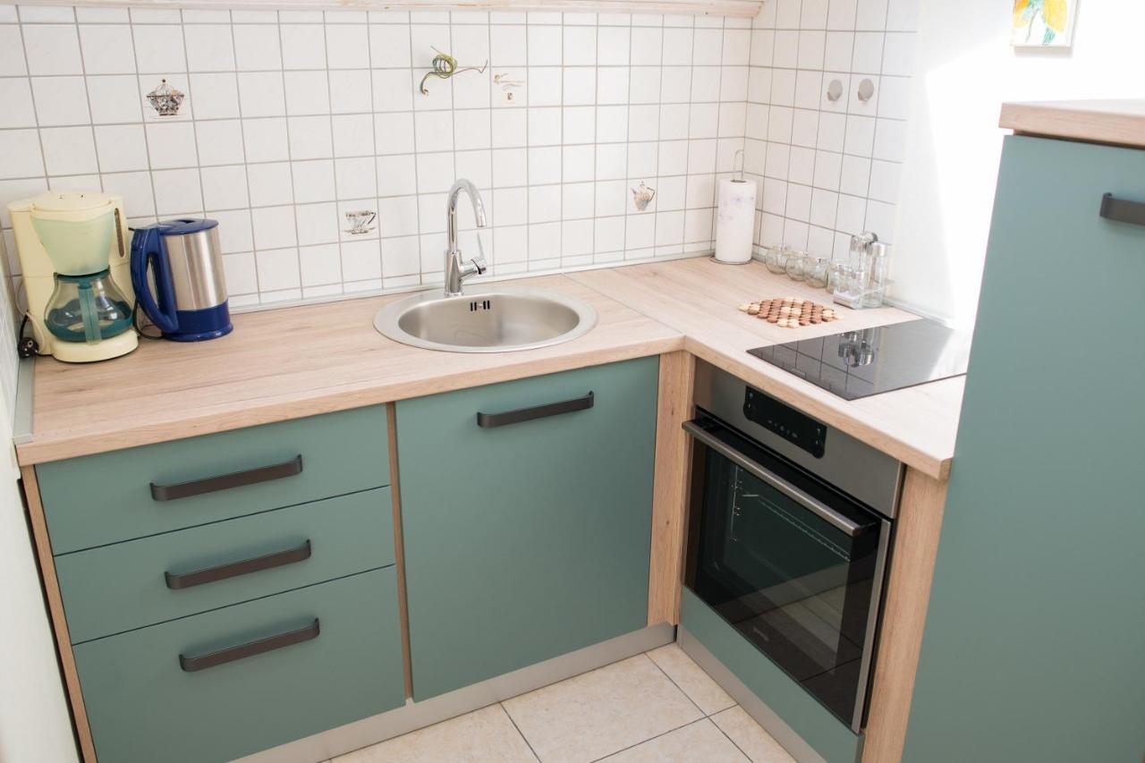 Apartment Dalmatien Raslina Esterno foto