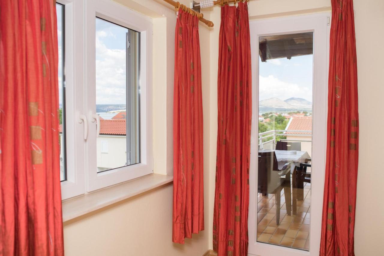 Apartment Dalmatien Raslina Esterno foto