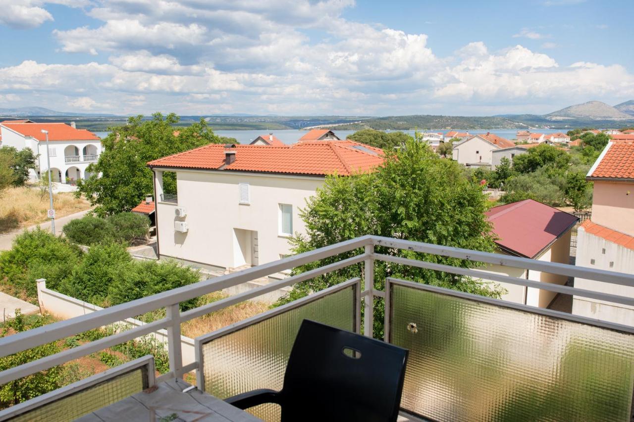 Apartment Dalmatien Raslina Esterno foto