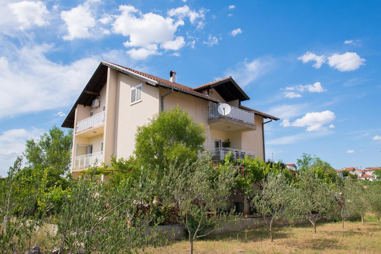 Apartment Dalmatien Raslina Esterno foto
