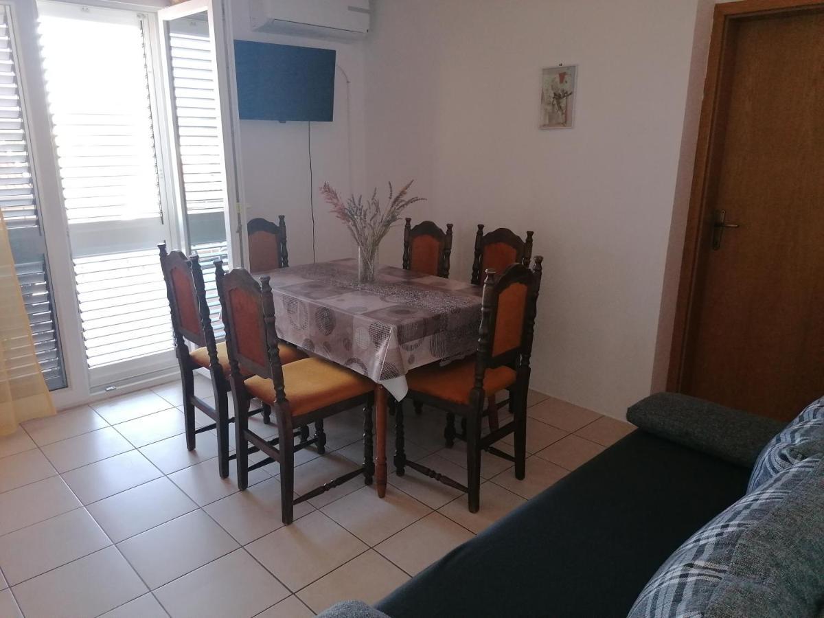 Apartment Dalmatien Raslina Esterno foto